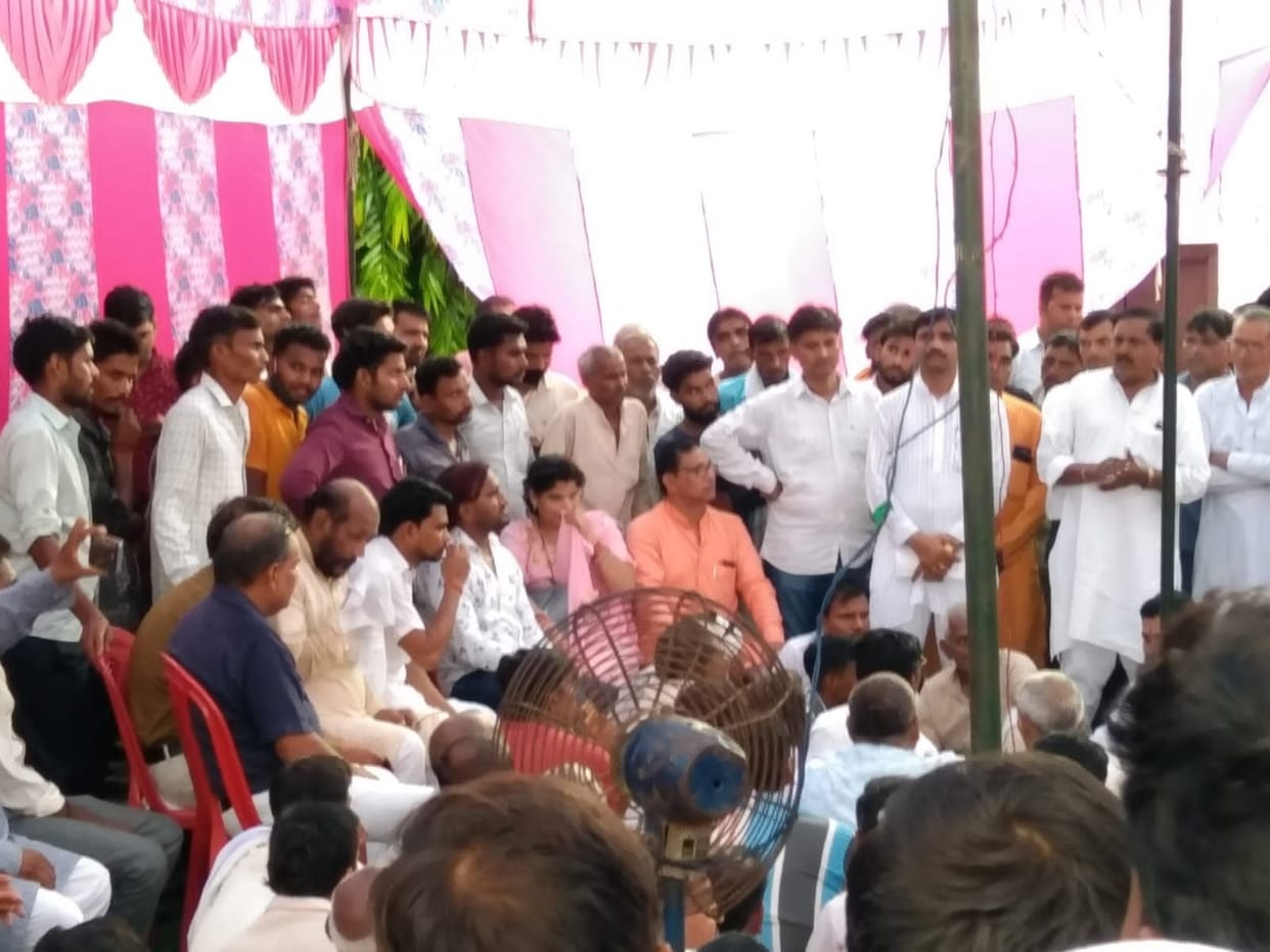 BJP leader said in father's tribute meeting, will no longer live in village with family