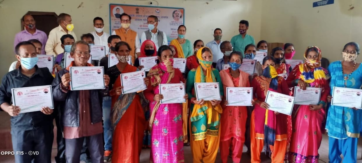 PM Awas Yojana letter given to three hundred people