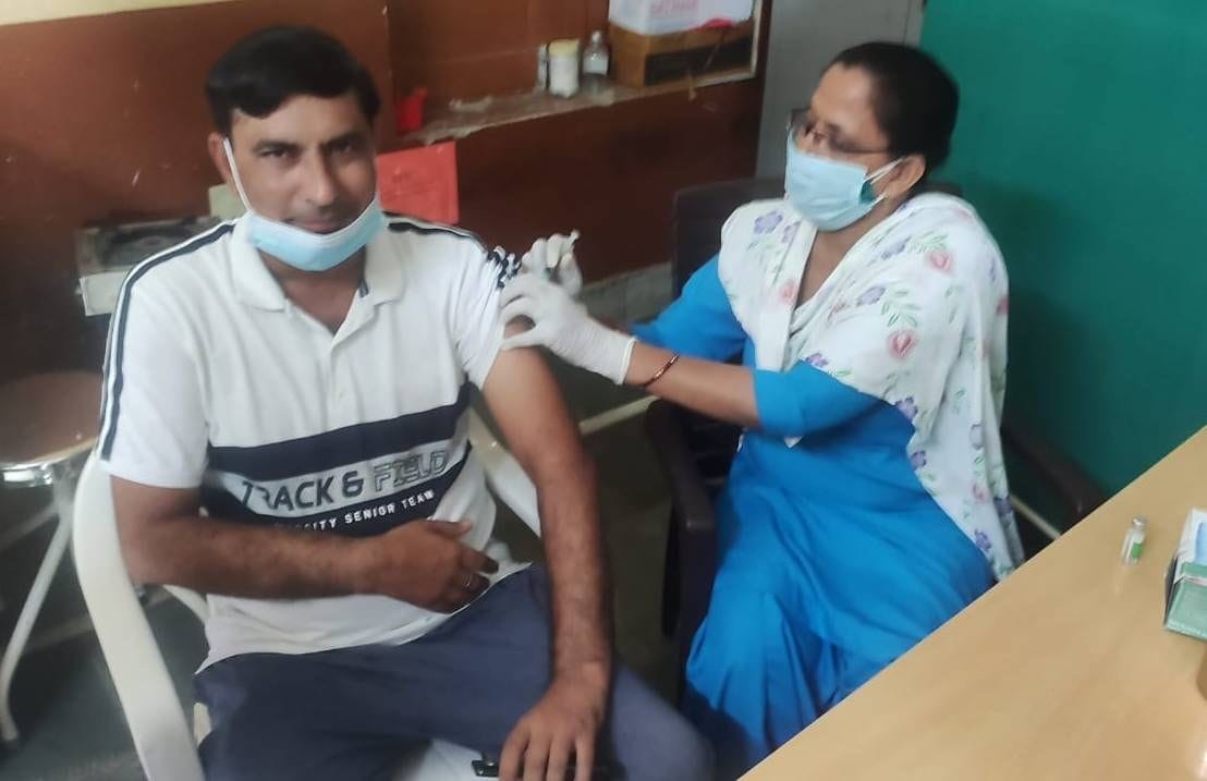 Record 8066 people got first and second dose of vaccine