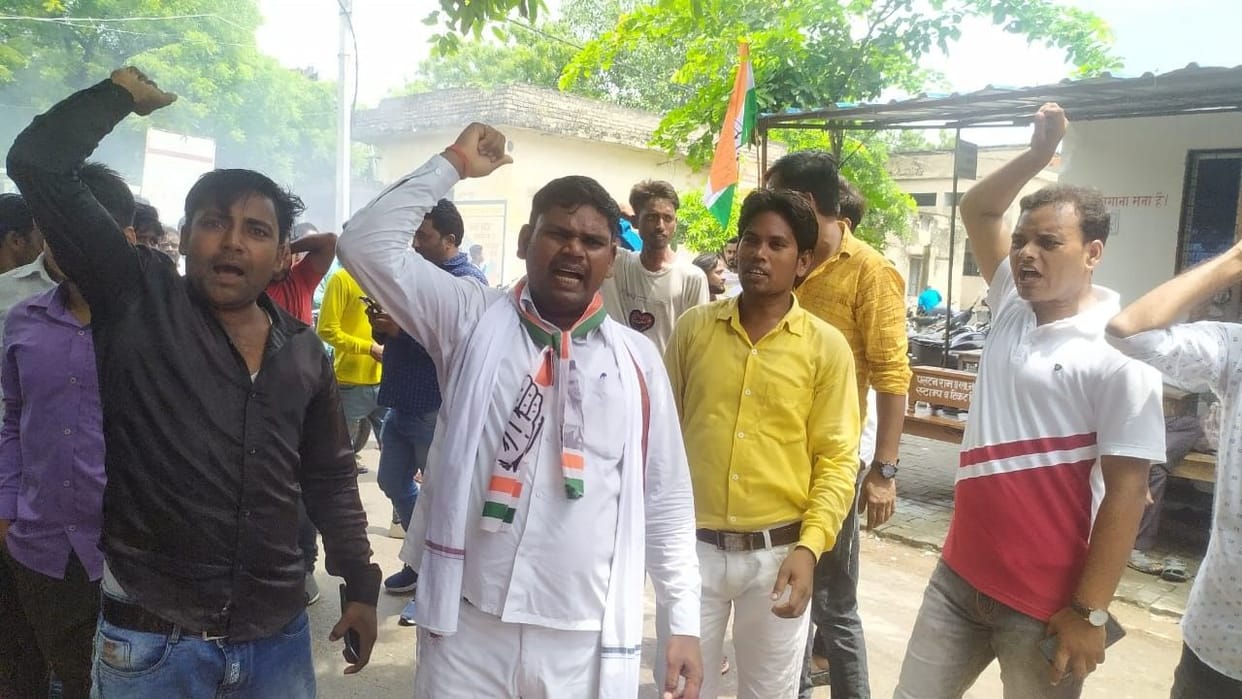 Congressmen protesting against the increased price of petro substances
