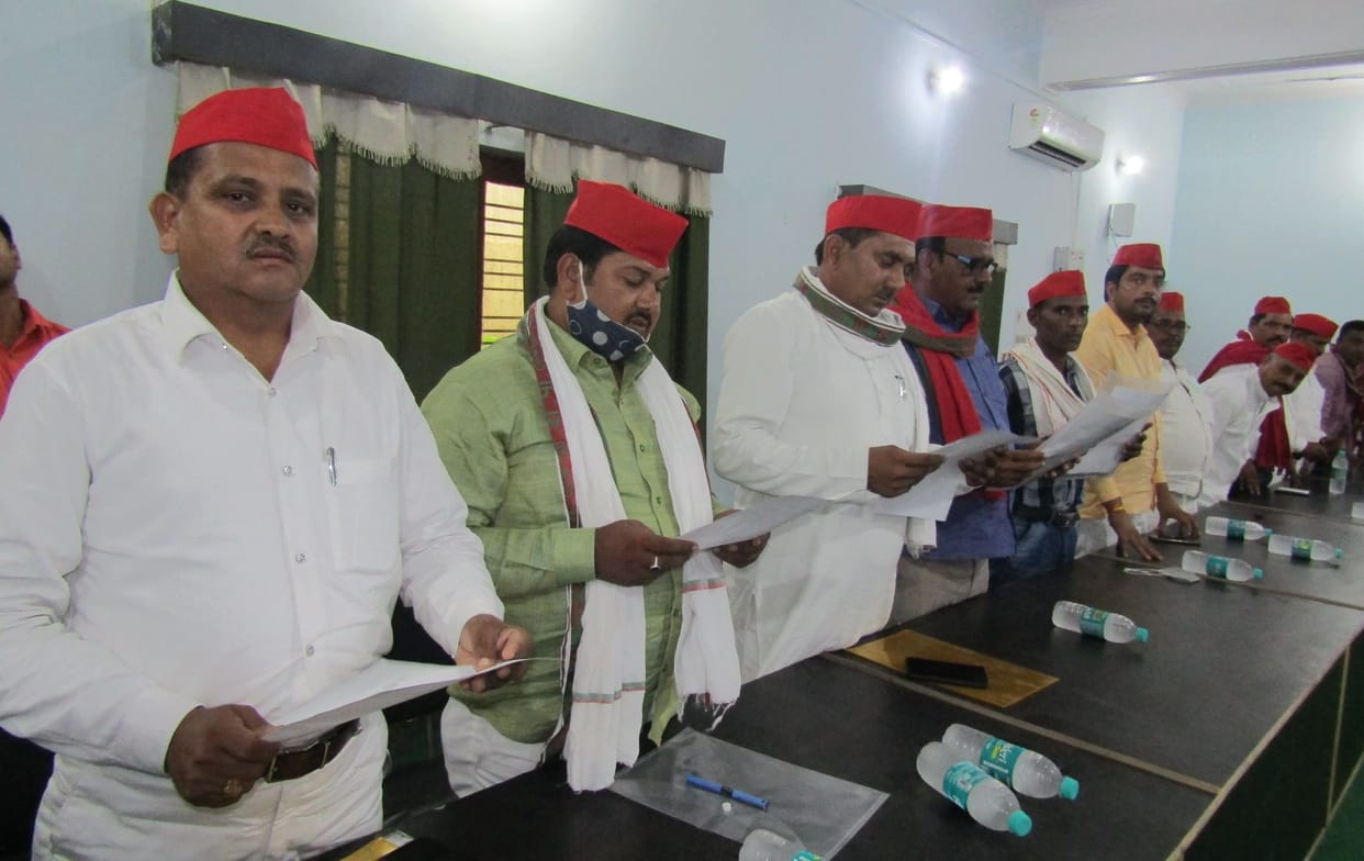 16 members of sp took oath in district panchayat