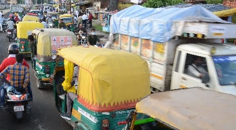 start repair work of fort road in three days