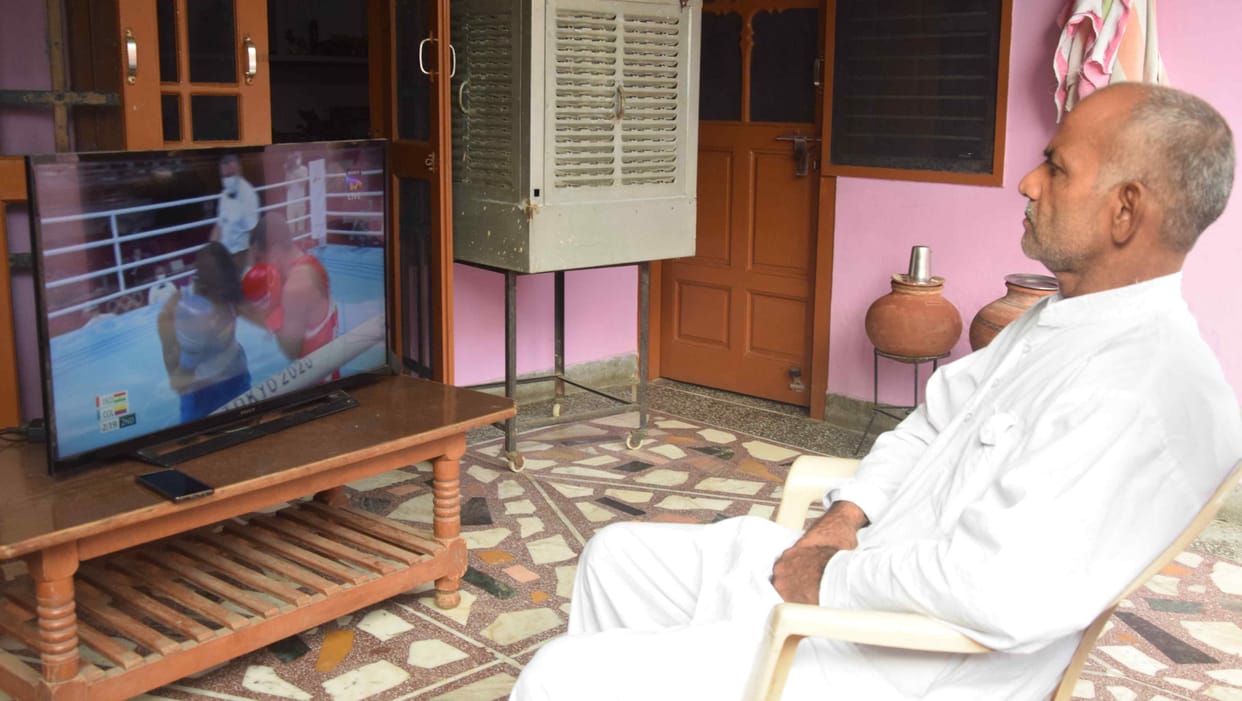 Boxer Amit's father said - lacked personal coach, practice also affected