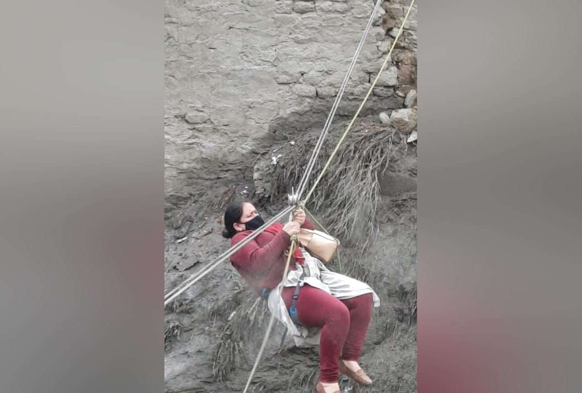 lahaul flash flood: 110 tourist rescue in Jahlma lahaul spiti himachal pradesh