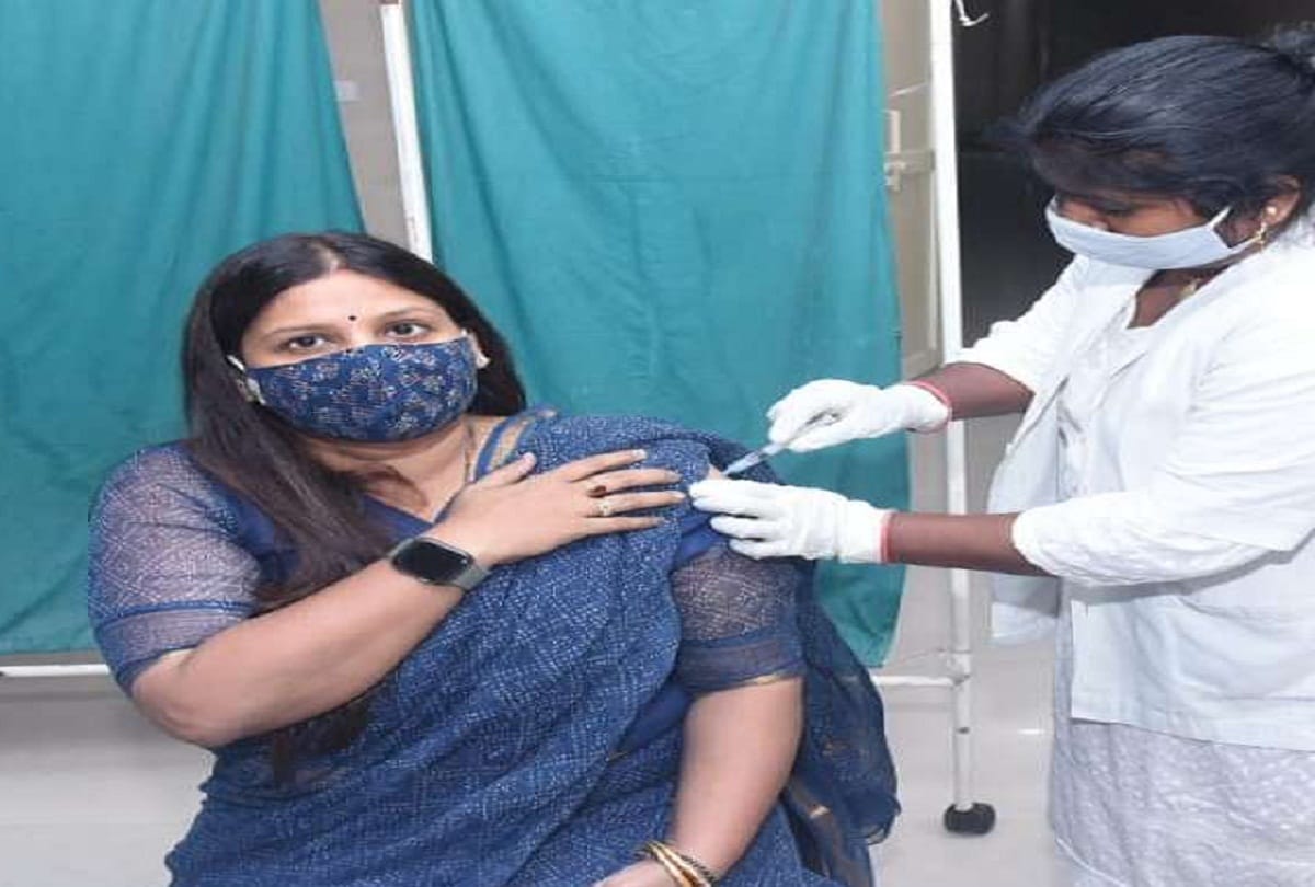 12724 including Mayor Abhilasha Gupta got the dose of Covid vaccine