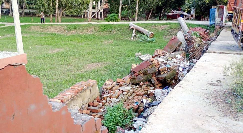 Watershed wall fell in heavy rain