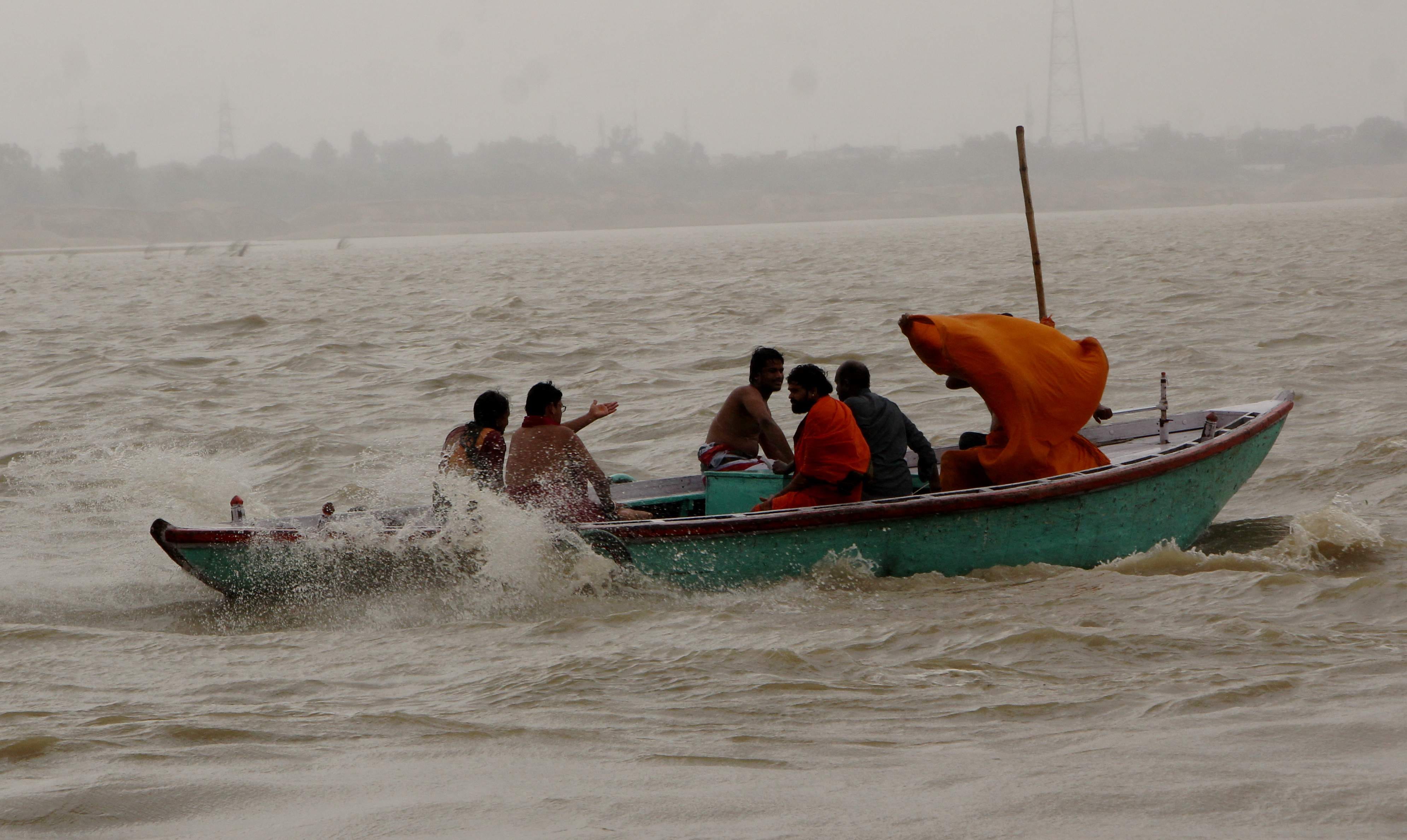 ganga water level continuously increasing in varanasi ghat lost contact and also changed venue of world famous ganga arti  see pictures