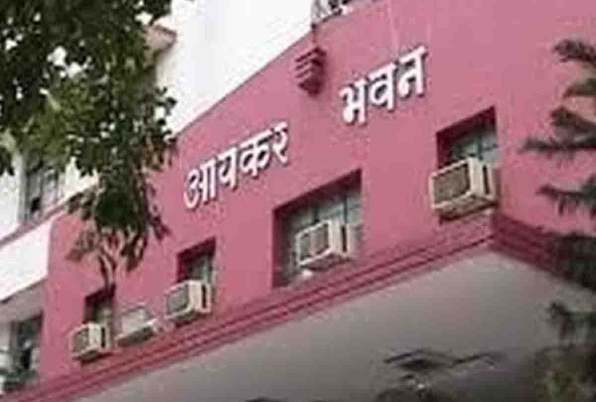 Six bank lockers of SNK Group owners seized