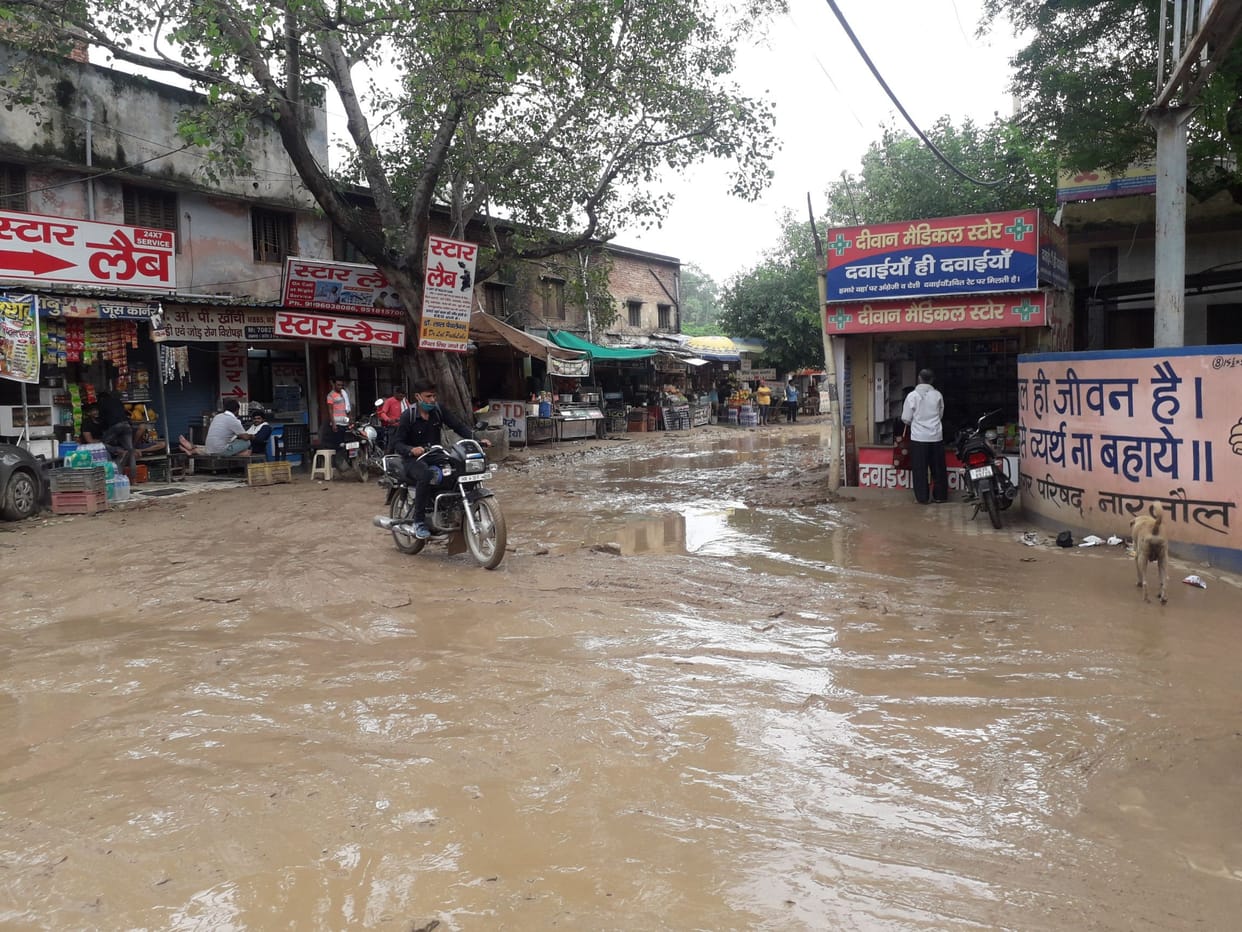 Water acumulated on the roads