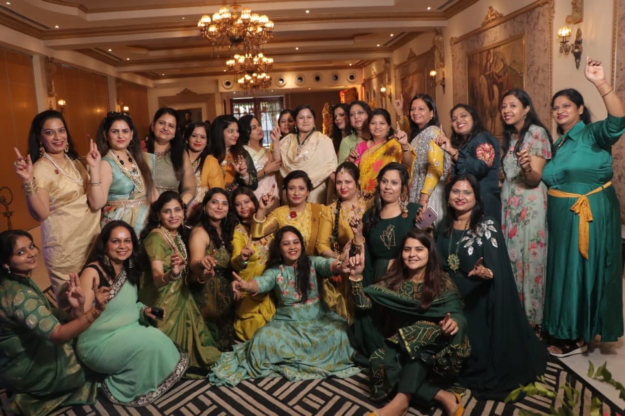 Mona Gupta handed over the charge to new head Poonam Goyal, celebrated Teej