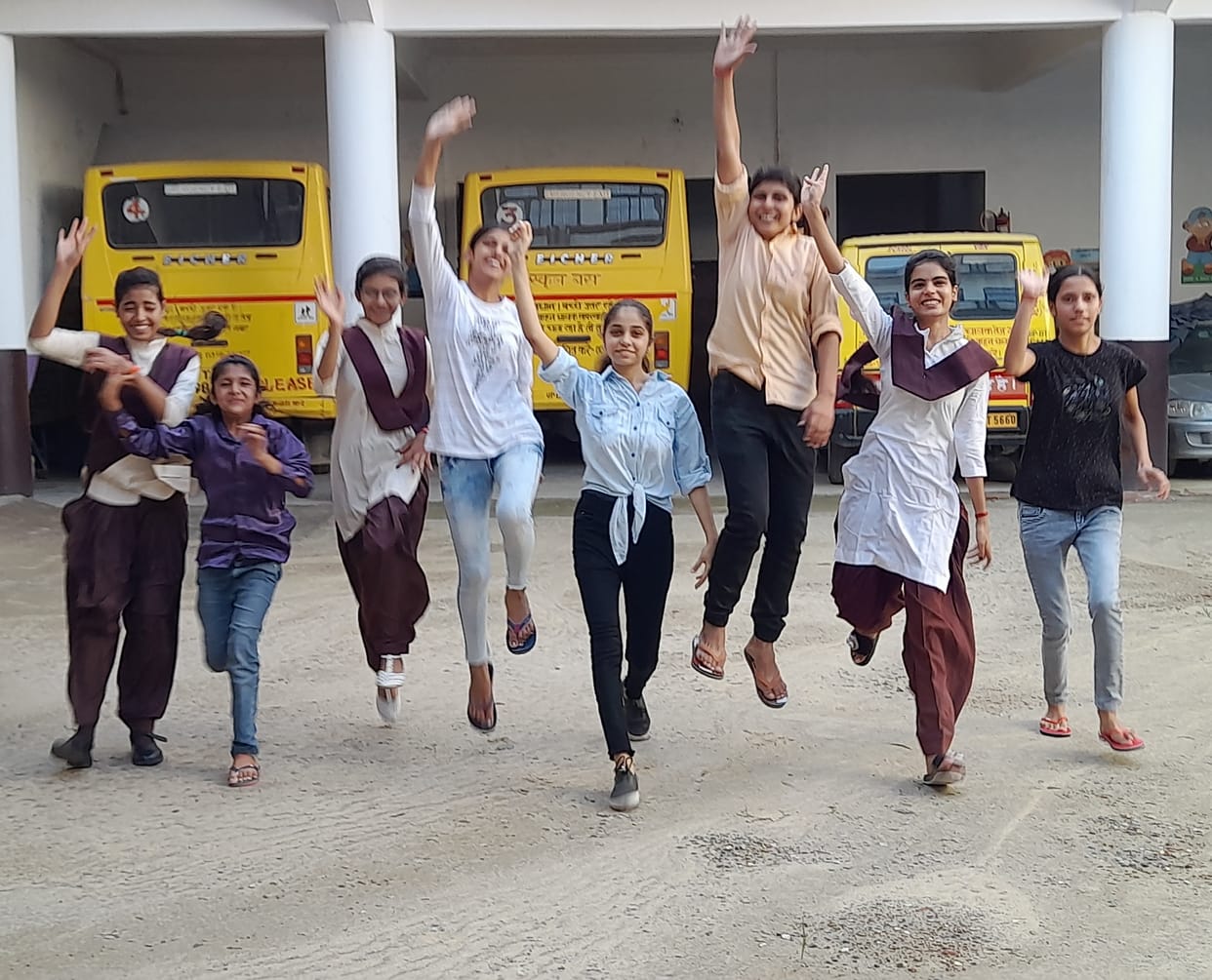 The students brought laurels