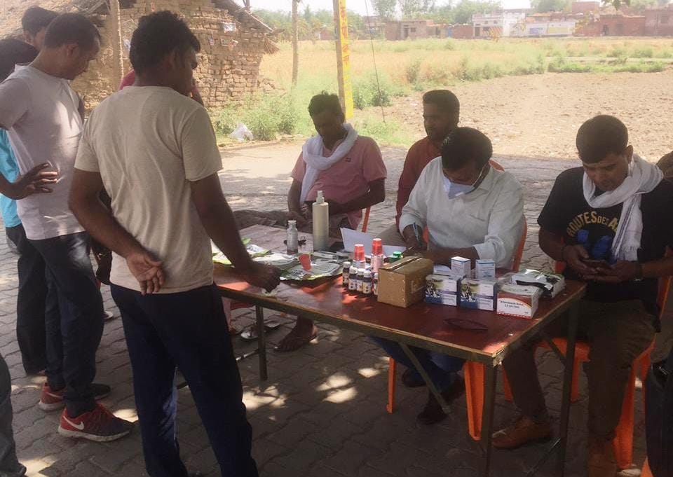 Animal Husbandry Department team reached the village, got the medicine after examining the animals