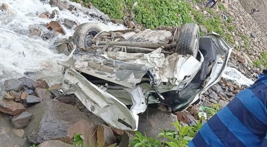 Car rolled in ditch, death of Patwari