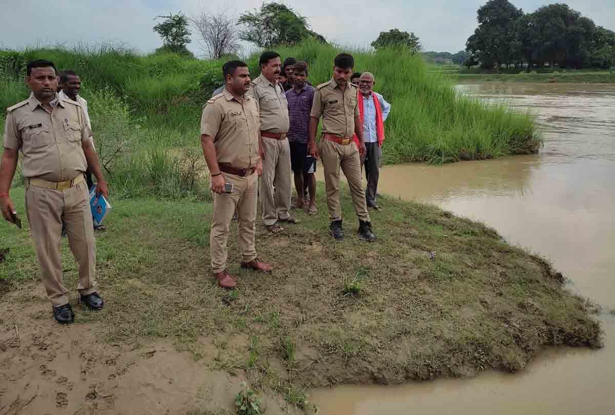 Kanpur Dehat: Woman drowns in Sengur river, divers are searching