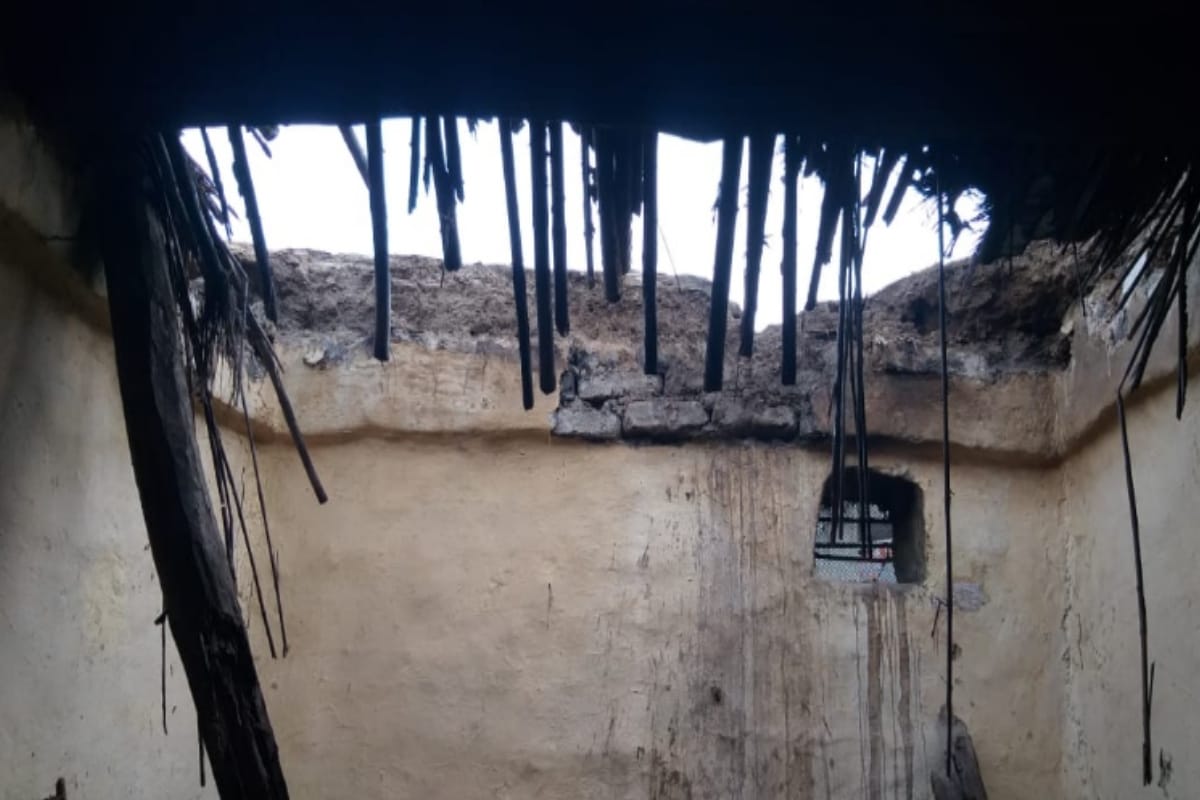 roof of a mud house collapsed in Muzaffarnagar due to heavy rain, landlord injured