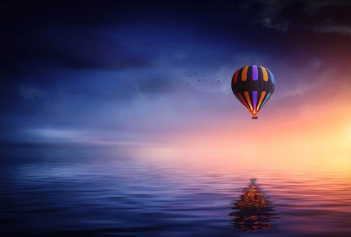 Visit these places around Delhi to take hot air balloon ride