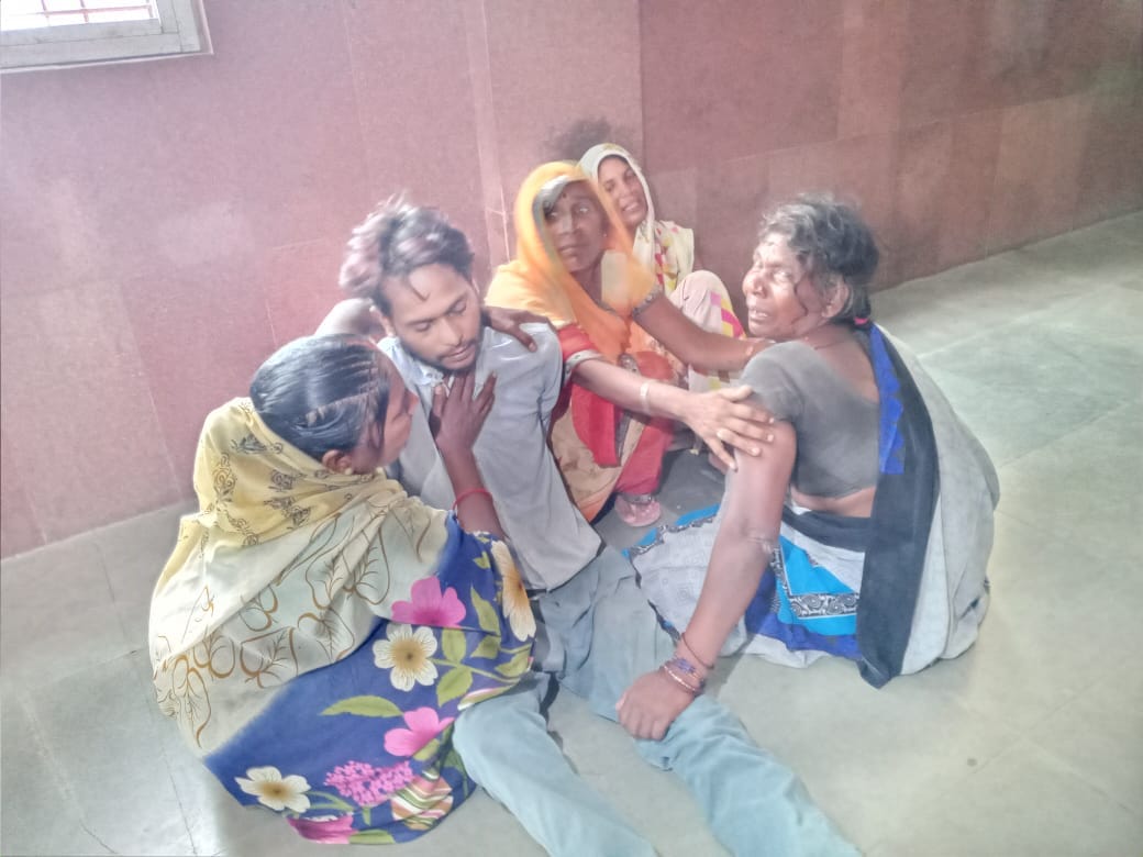 over Speeding took life in sonebhadra younger brother died and another injured after bike hit in truck