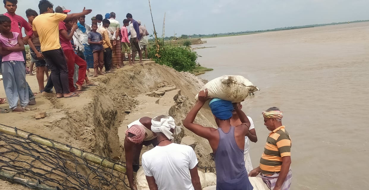 After rising for three days, Ghaghra became stable