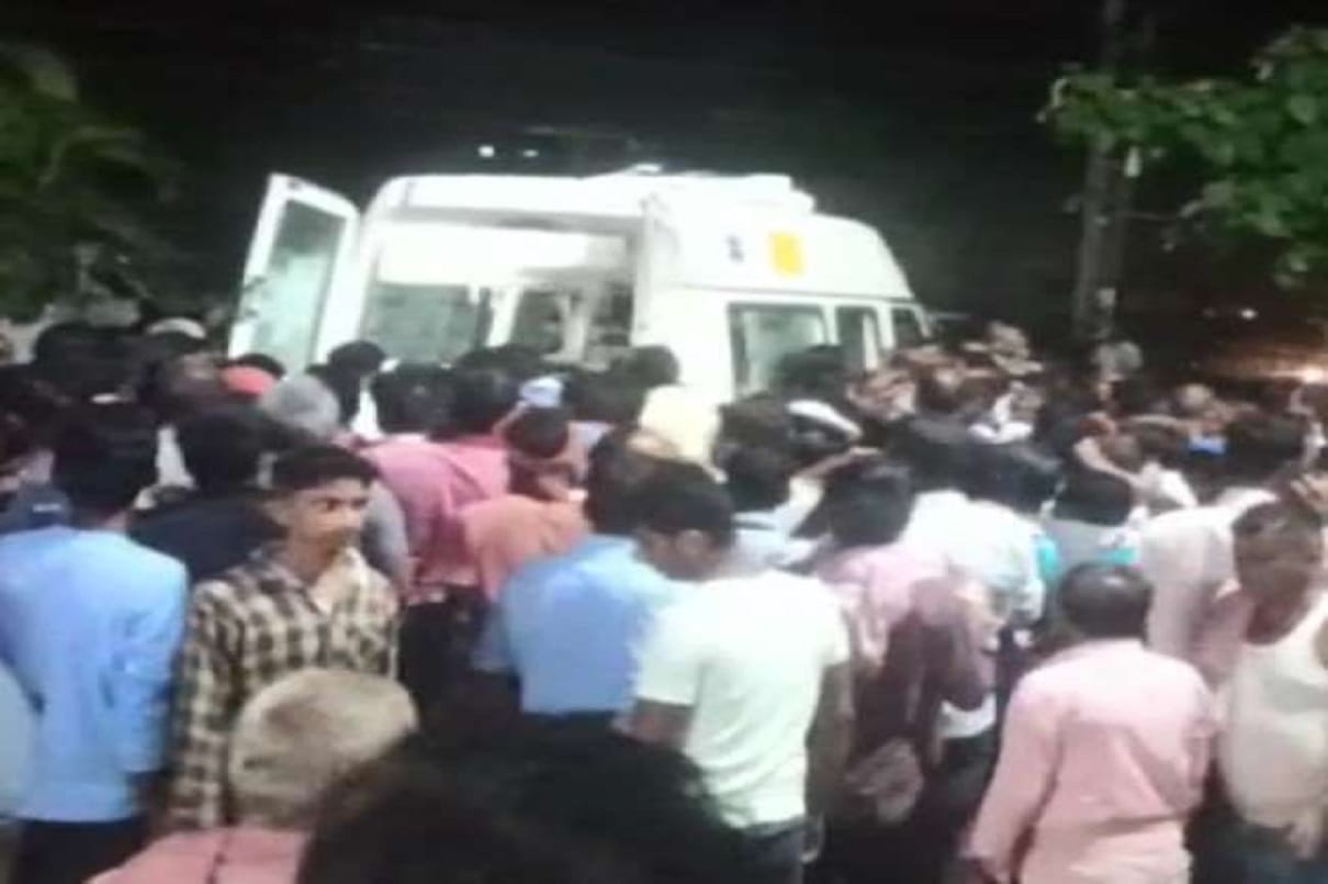 EX MLA Rjd bhola yadav son shot by criminals in banka