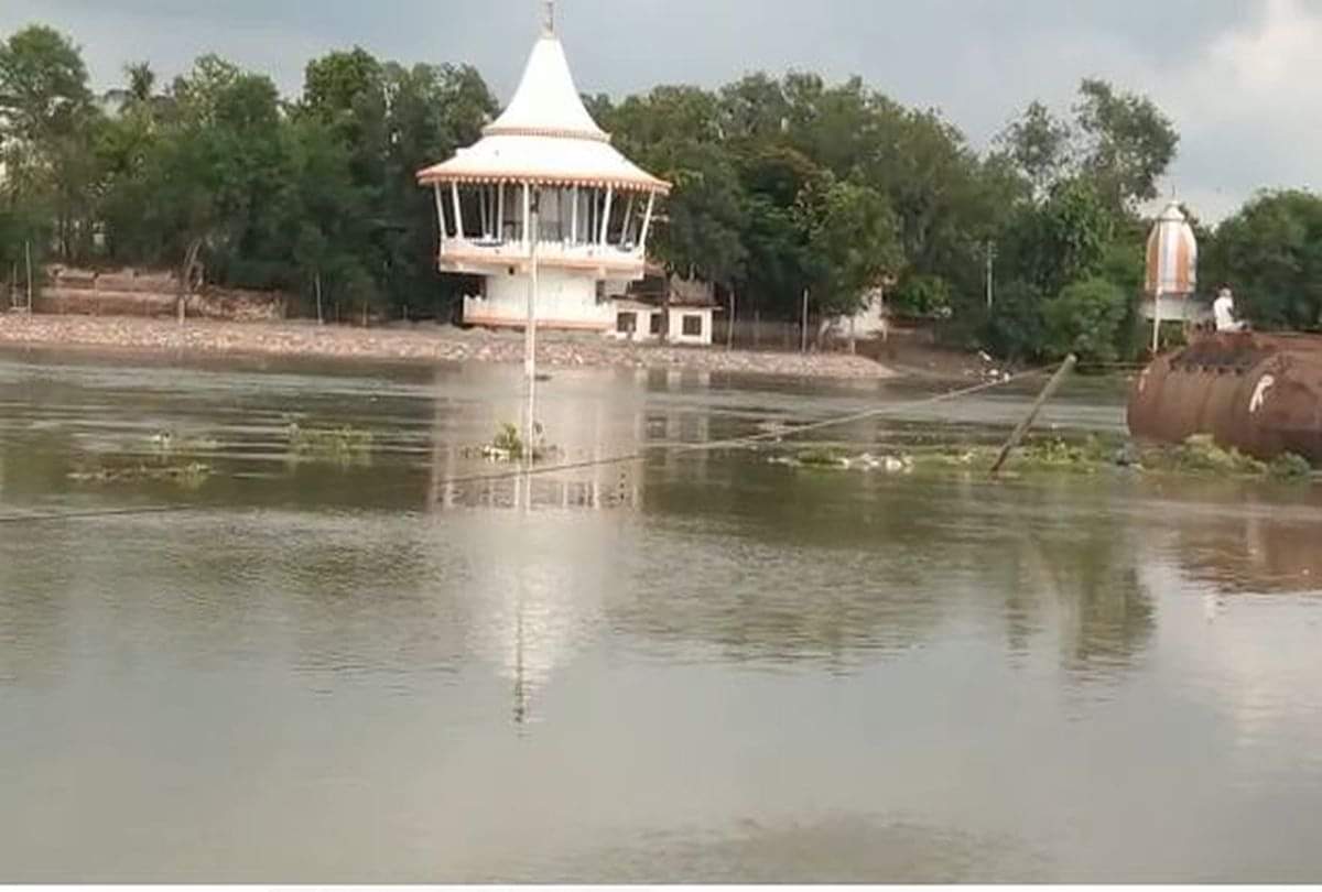 Flood Situation In Mathura Due To Water Level Increase Of Yamuna