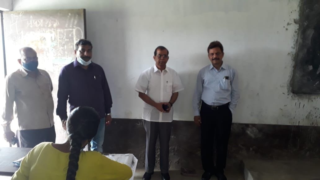 Vice Chancellor inspected the examination in APN College