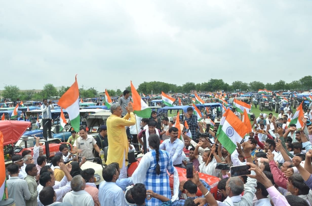 Tiranga Yatra: Patriotic inundation, thousands of farmers joined with tractors
