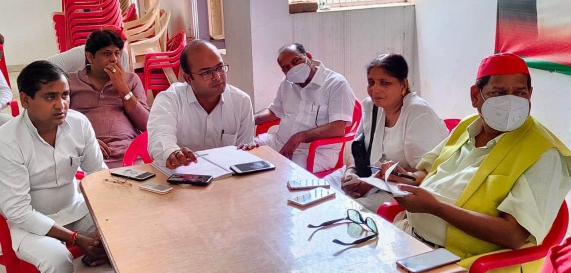 Hathras: Revision of voter list, brainstorming on preparations for cycle journey