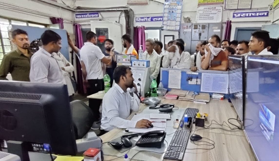 Uproar of angry passengers due to non-running of trains