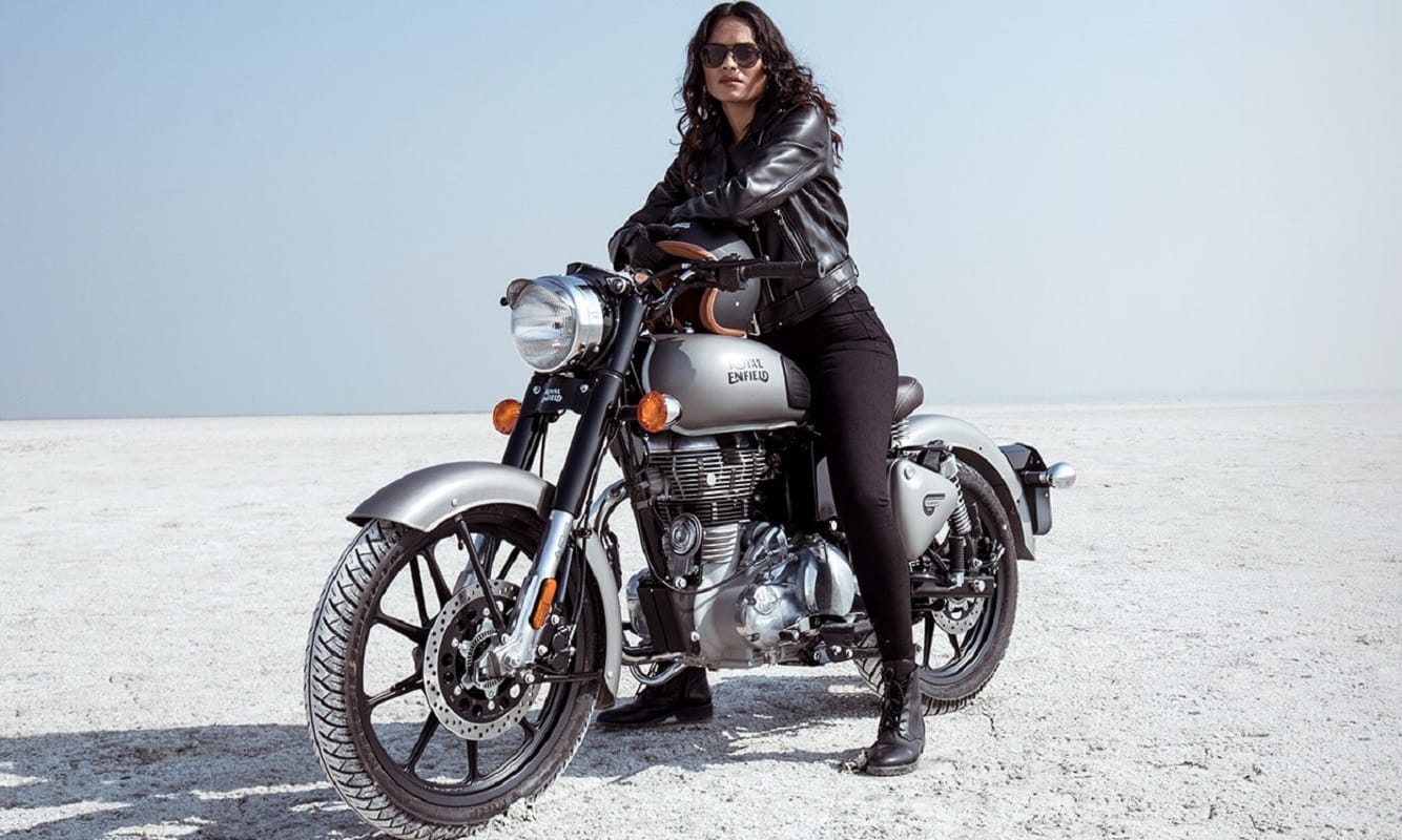 2021 Royal Enfield Classic 350 Spotted in new colours Engine Specifications Key Features Leaked