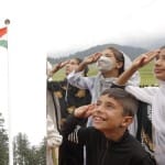 गुलमर्ग में 100 फीट ऊंचा राष्ट्रीय ध्वज