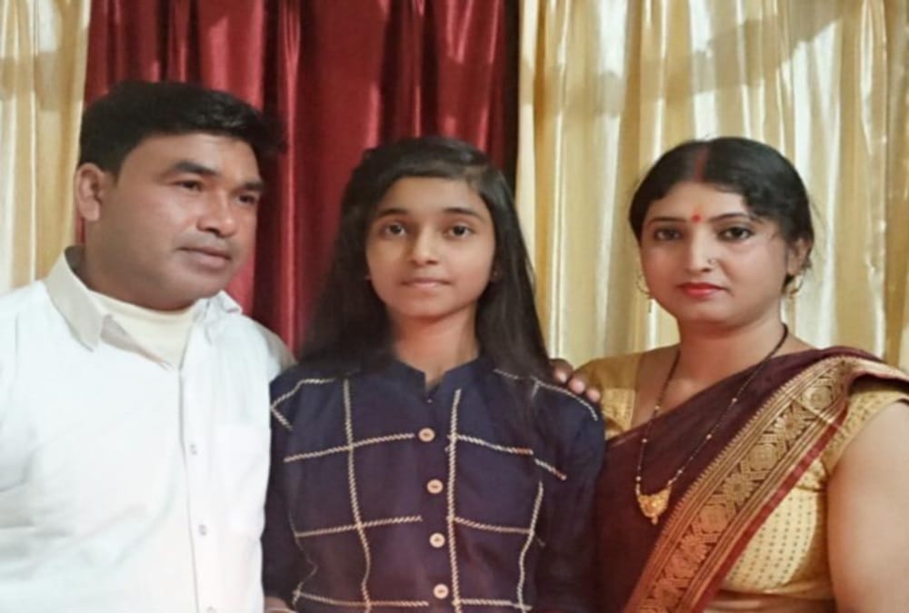 CBSE 10th Result 2021: Doon division 45 KV of got 100 Percent result and Dehradun Girl Niharika become topper