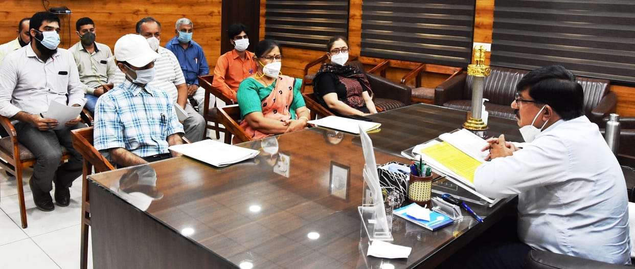 DC direction officers, maintain esic hospital