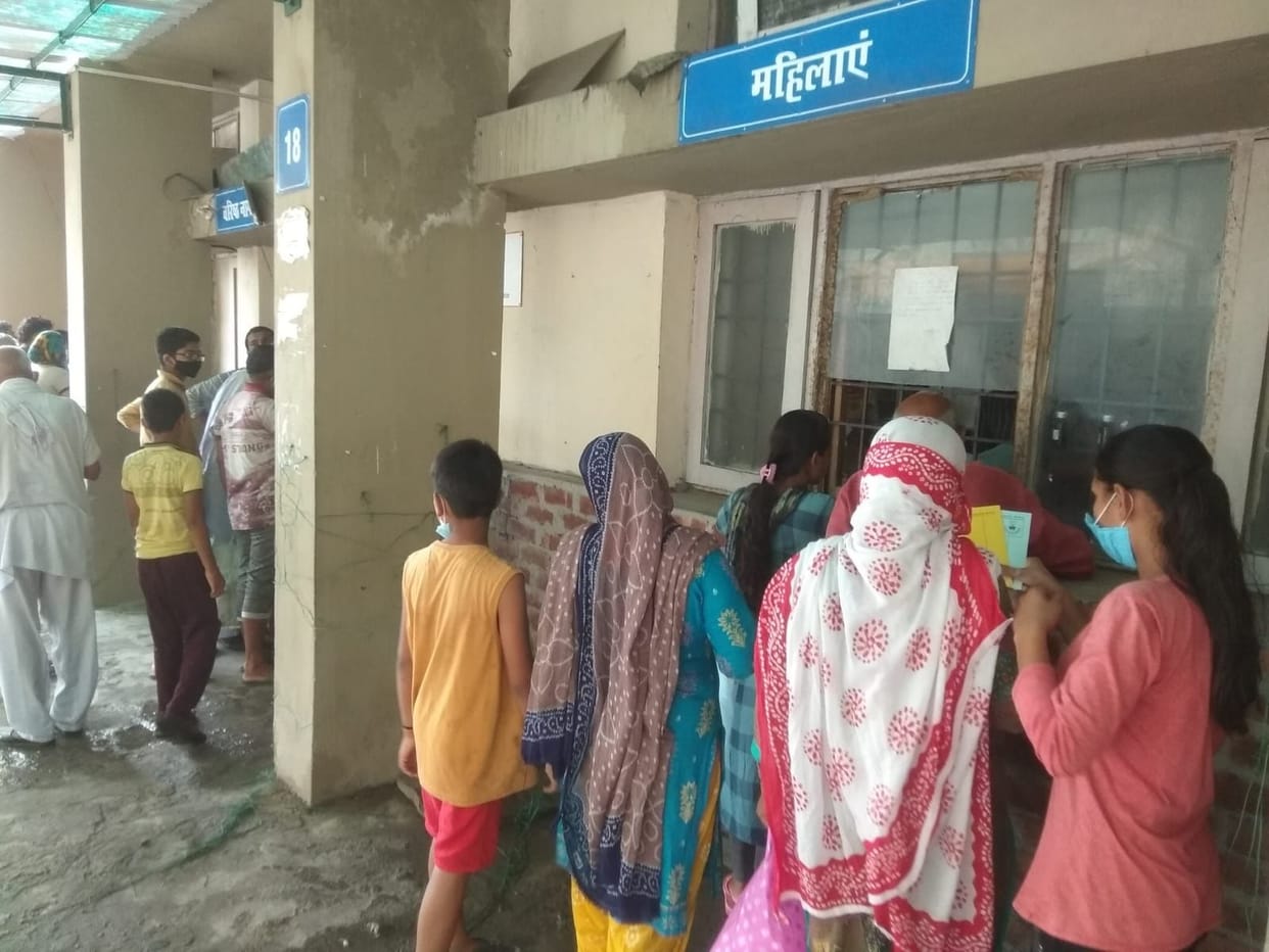 despite the ban, patients wandering outside medicine being written