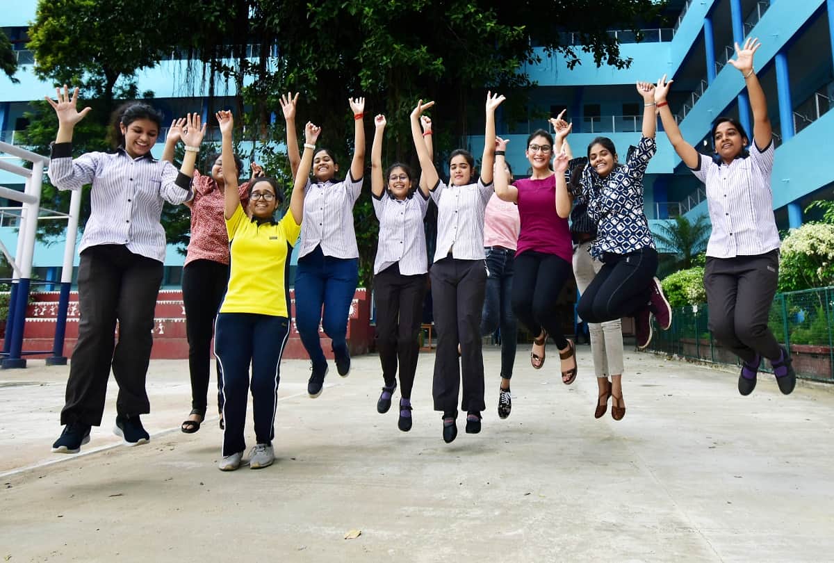 CBSE Result: Prayagraj region's record in class 10th, 99.19 percent students pass