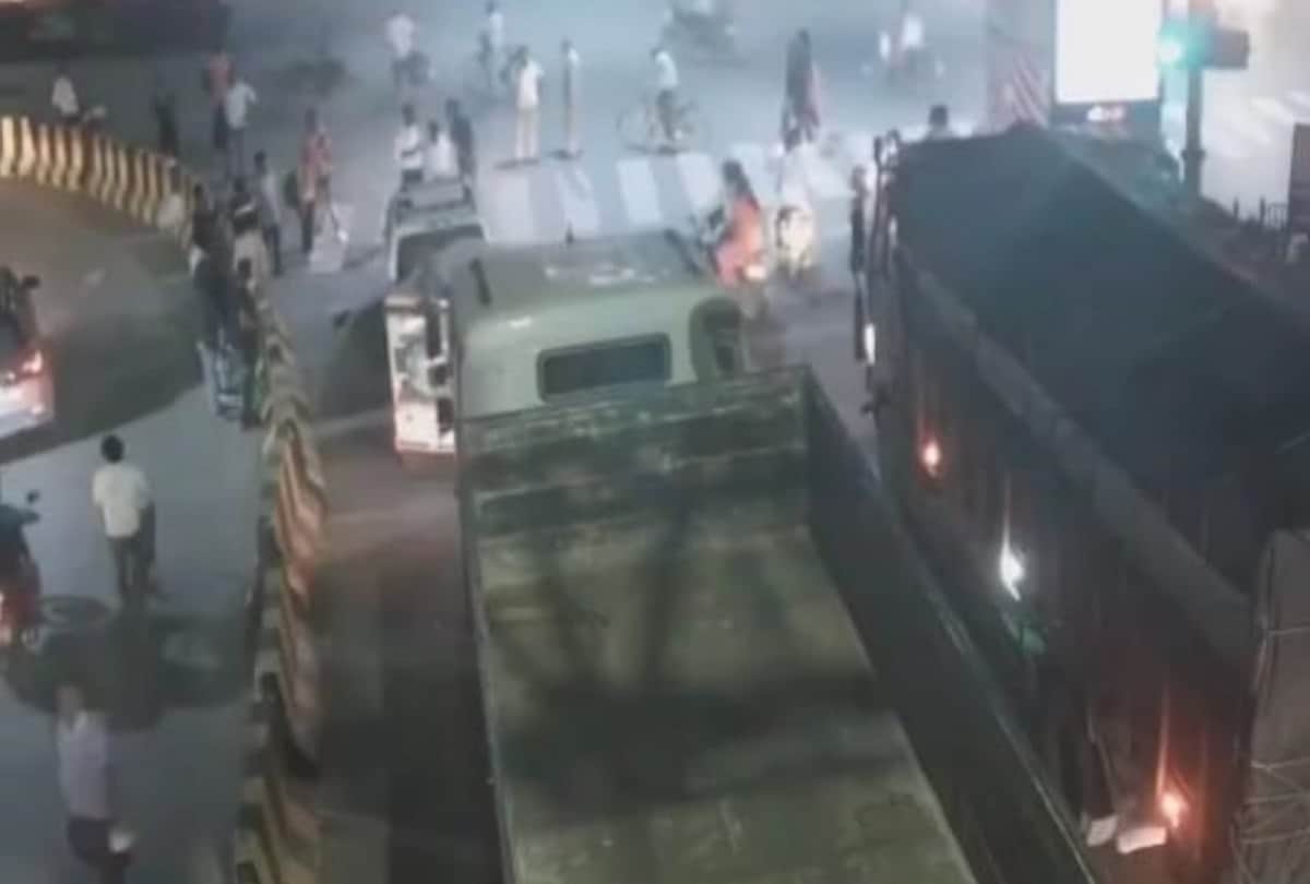 Lucknow Girl Beats Cab Driver: Action Will Be Taken Against Police Men For in Lucknow Girl Case