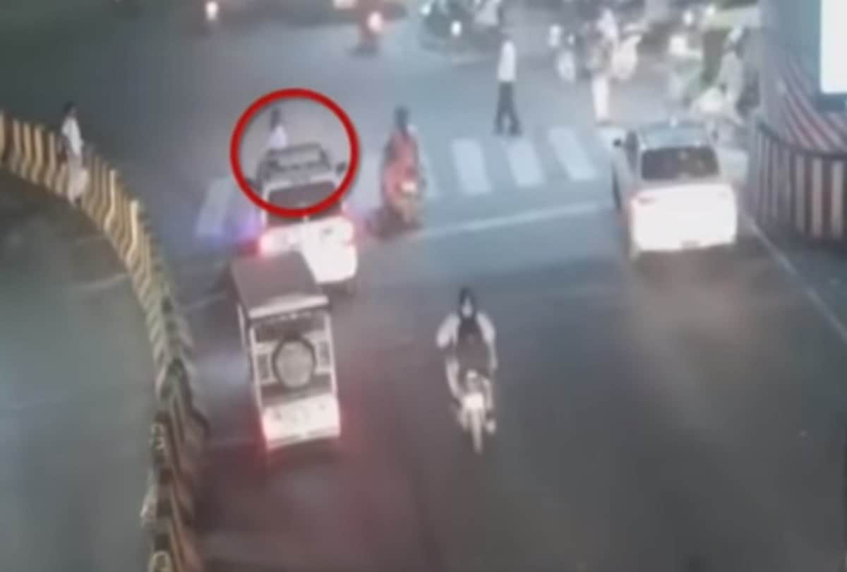 Lucknow Girl Beats Cab Driver: Action Will Be Taken Against Police Men For in Lucknow Girl Case