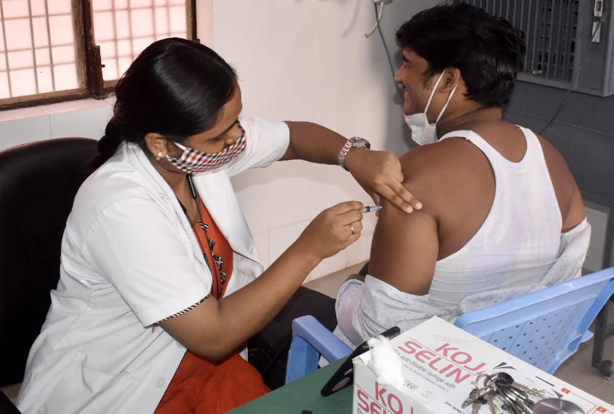 target of 60 thousand was set record 61897 got  vaccine of Covid