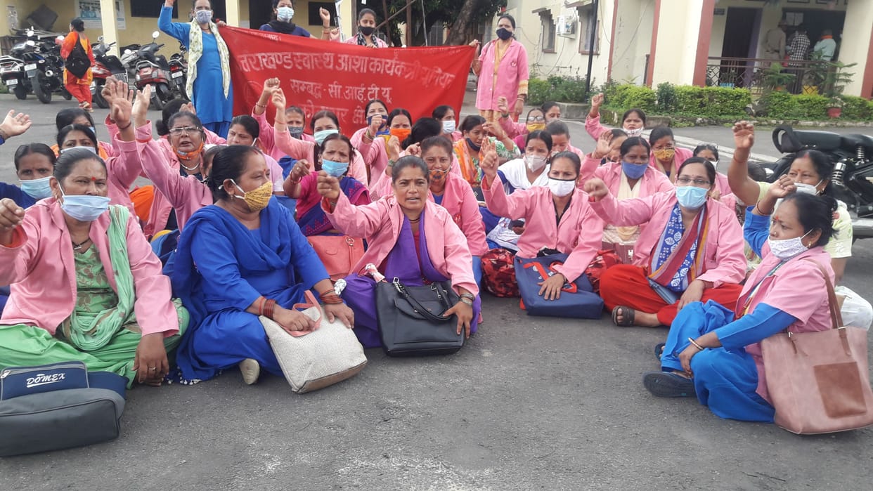 Asha workers remained on display in Tehsil for the second day