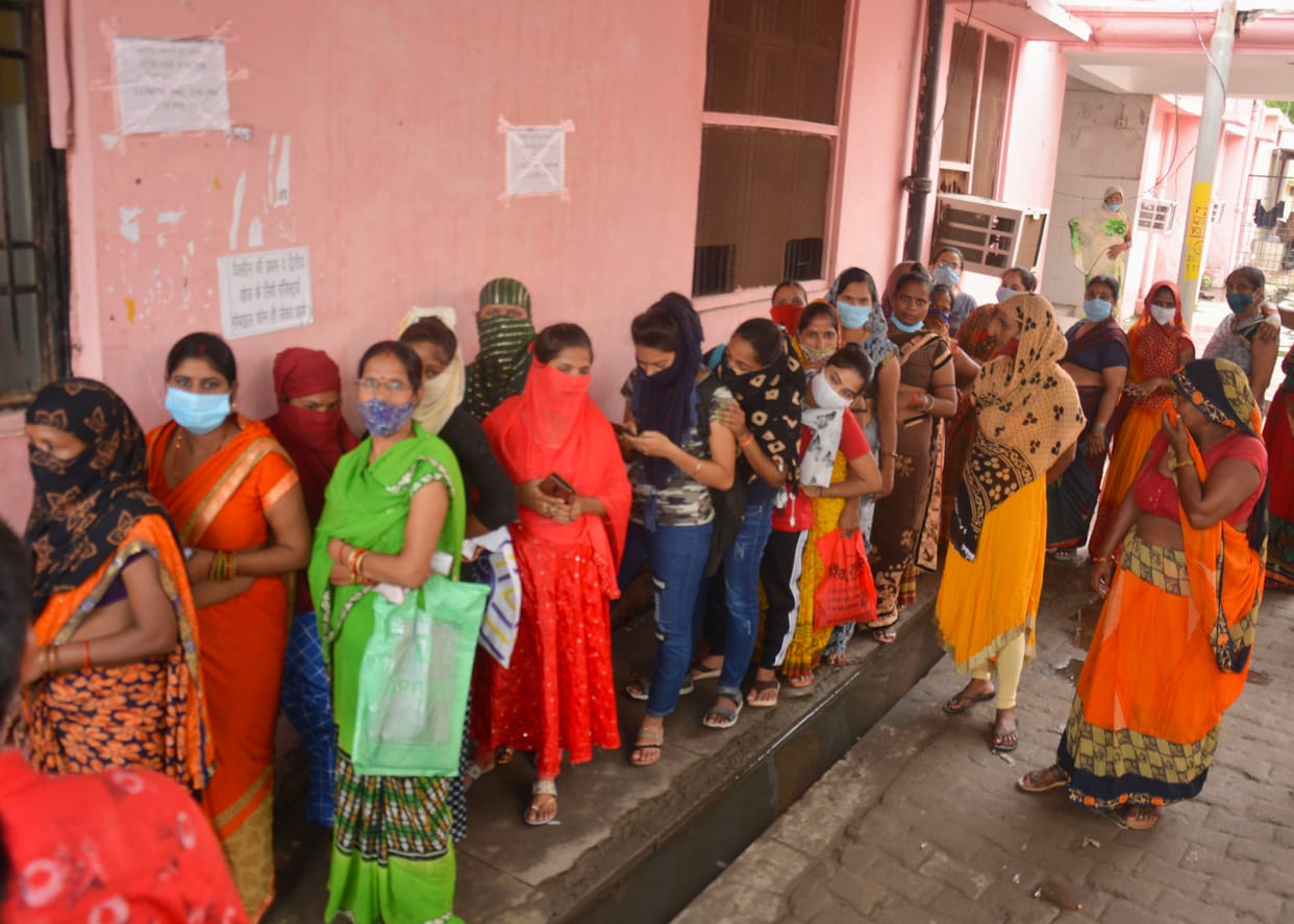 firozabad news, corona news, corona hindi news, Fear, third wave, people, tested, antibodies
