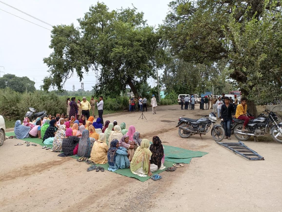 Traffic stalled for four hours due to wheel jam on Nalagarh-Ropar road