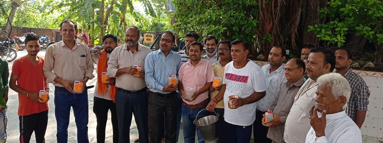 Dnyaneshwar Seva Dal distributed Gangajal in Jansath