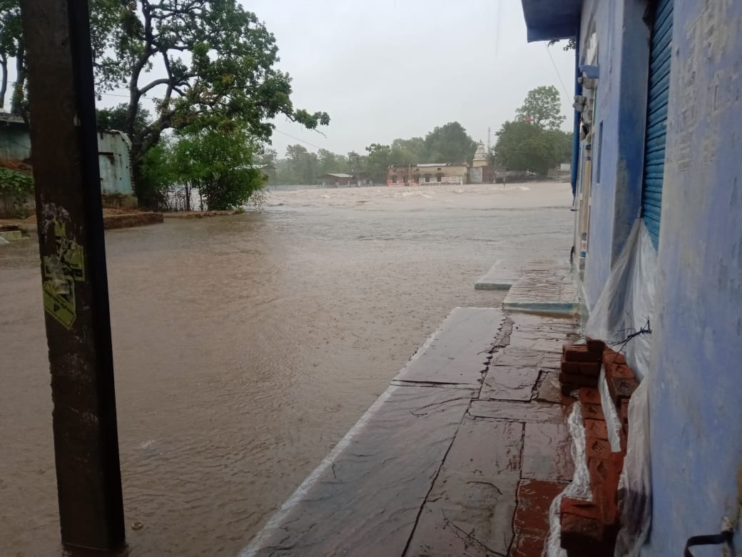 pond stirrdup in jhakhora, roads water filled