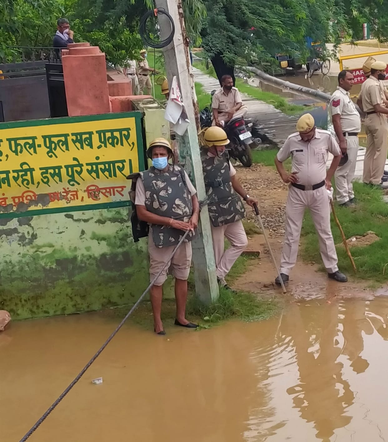 11-11 mm of rain in Dadri and Badra, more than 150 shops remained closed due to waterlogging