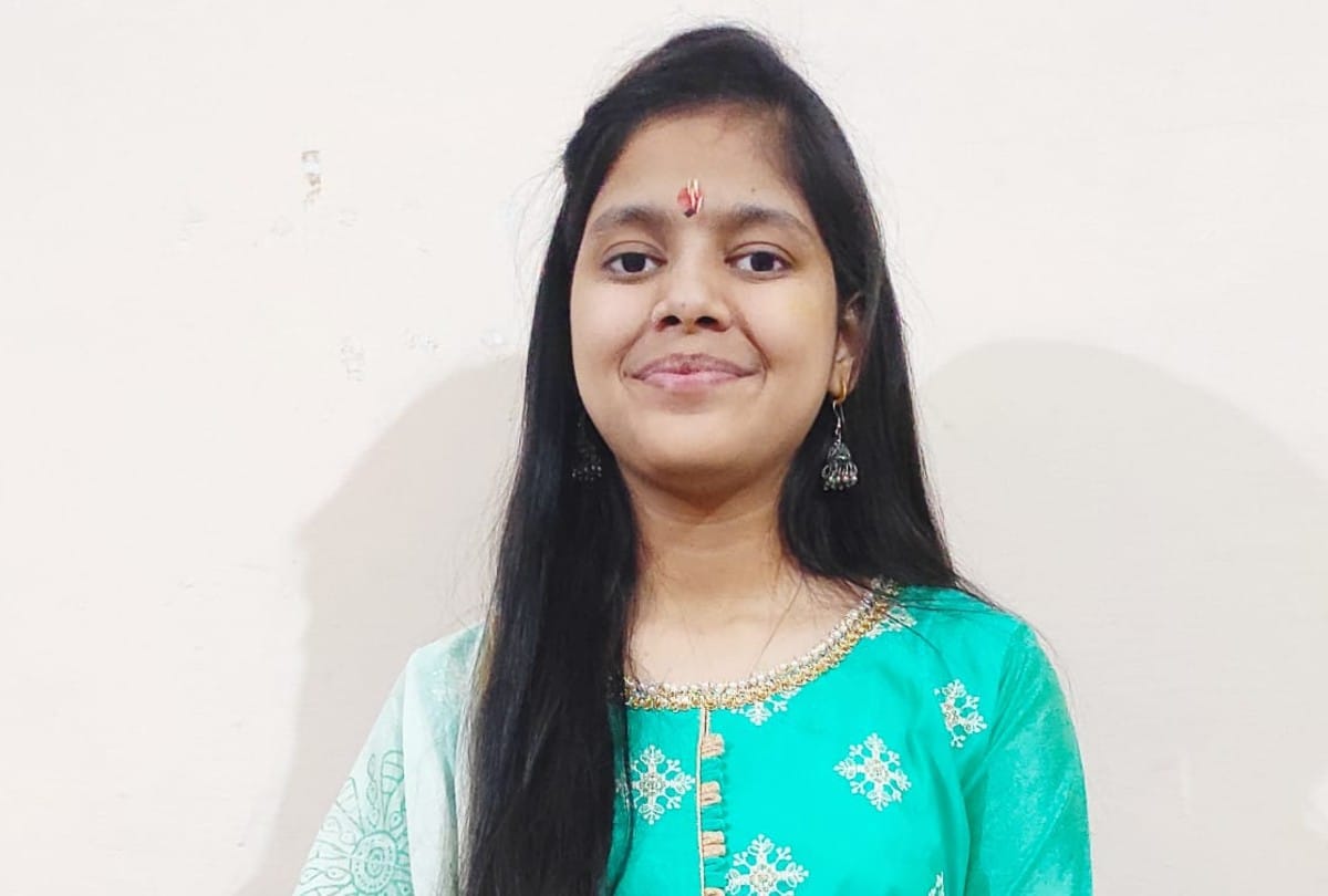 cbse class 10th results agra student madhavi mangal got ninety nine percent marks