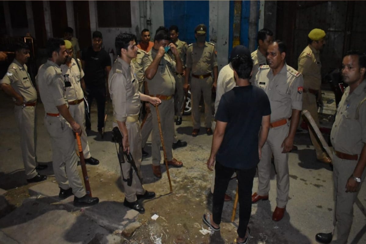 Six injured in attack and firing in Shahpeer gate Meerut for not playing DJ