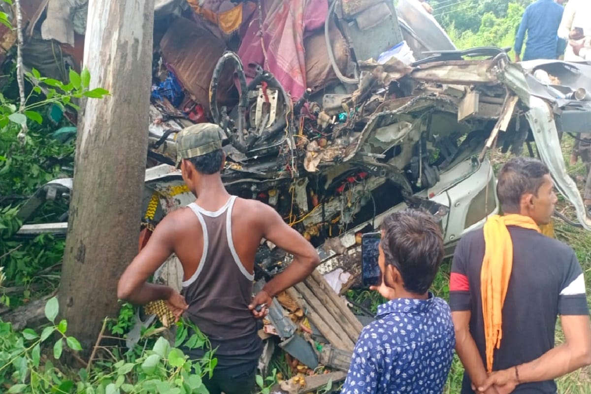 Bijnor News: Two killed in truck and container collision
