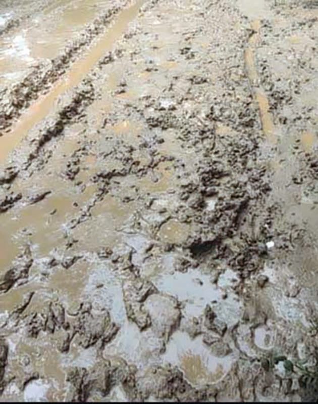 Roads leading to cemetery are bad, villagers upset