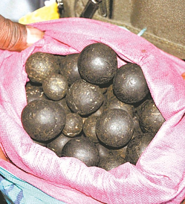 two people arrested in charas case
