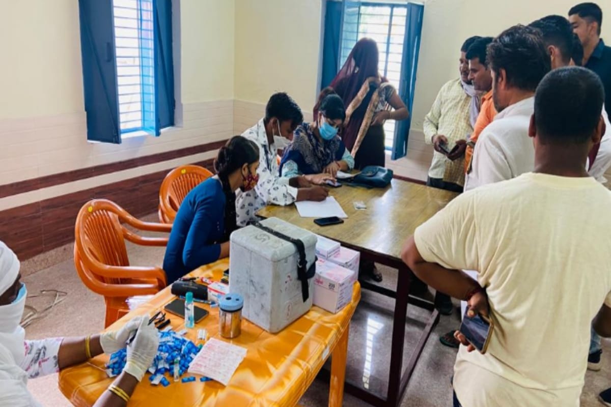 Vaccination campaign: seventy thousand people will get the vaccine on three booths in Meerut from today