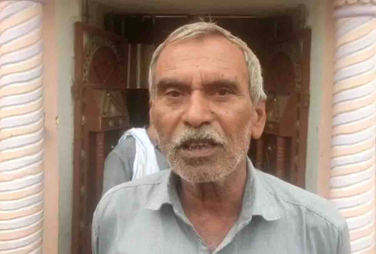 miscreants who entered the retired forest worker  house, two injured in firing